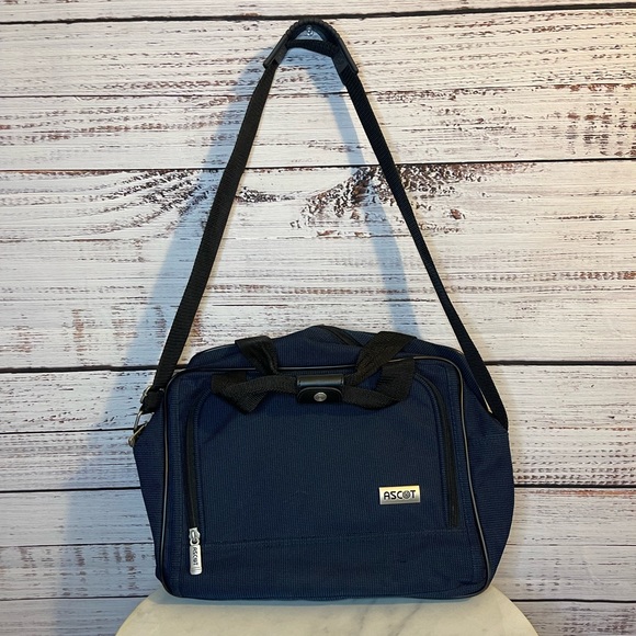 Ascot | Bags | Ascot Travel Luggage Bag 